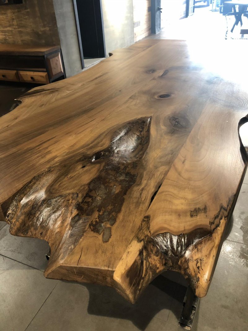 300 x95cm ceviz ağacı kütük masa